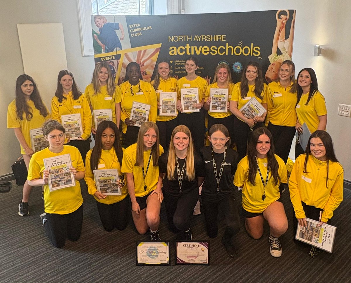 ASStMatthews's tweet photo. #NASportsAcademy 💛🖤

A busy couple of weeks but let's start with last Friday with the  @NAActiveSchools leadership graduation 😀

Well done to @StMattPE YP from all our leadership progs. What an amazing year running clubs and supporting events 💛🖤

#NAActive
@NAActiveSchools https://t.co/xgXlqWQtyI