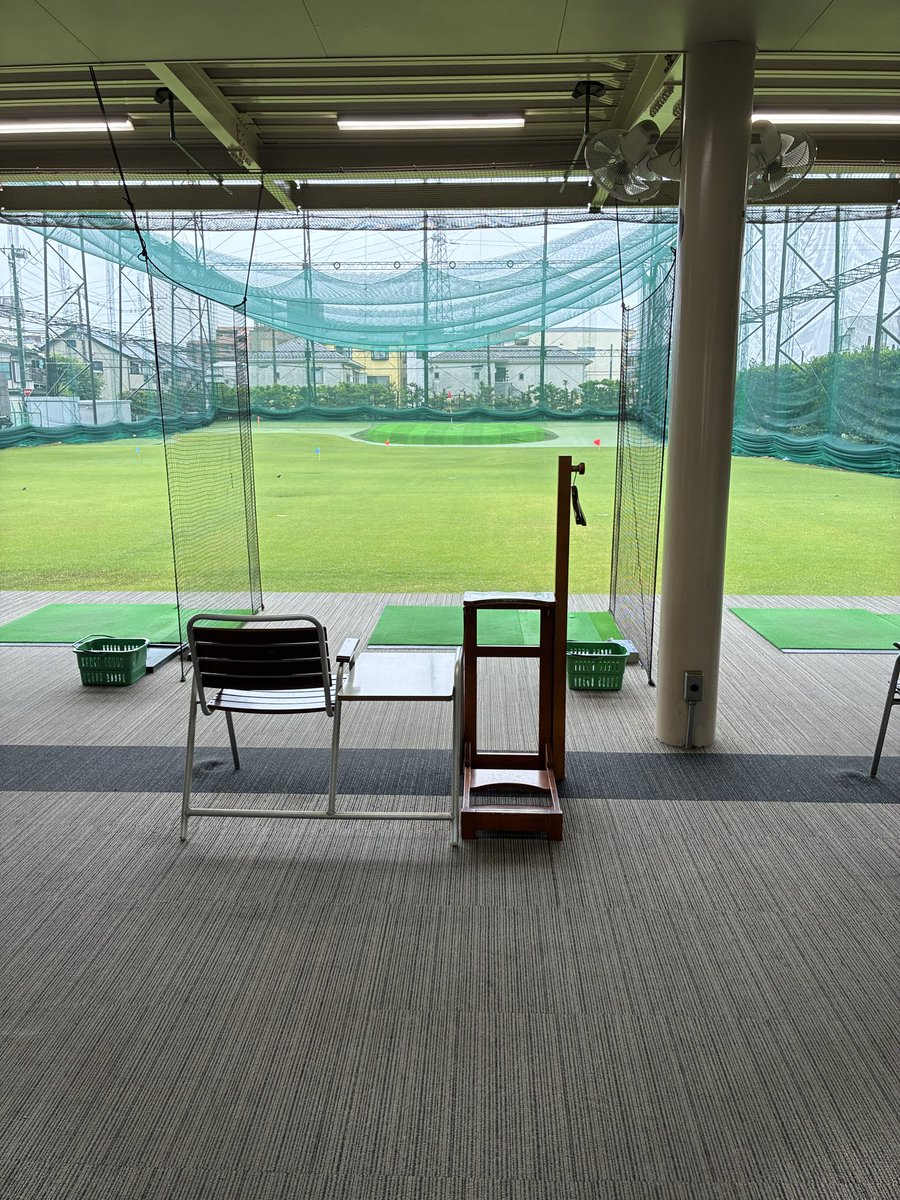 wowca_uttakun's tweet photo. 台風の風もおさまり、ただいま設備点検および営業準備をしております。本日は17時40分開店予定です。ご来場お待ちしております。 https://t.co/W2nsWXKYU7