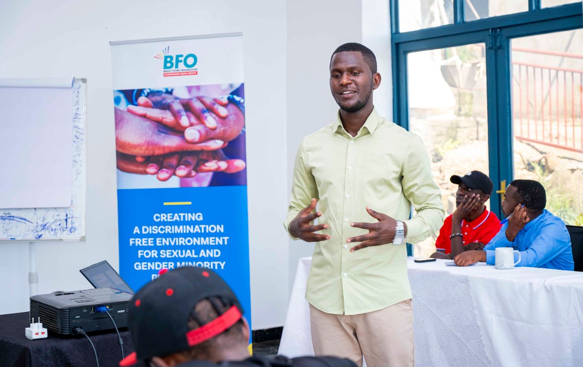 bforwanda's tweet photo. 25 participants joined an intensive capacity building session aimed at boosting their understanding of mental health. They gained vital knowledge on identifying depression, PTSD &amp; minority stress, while mastering practical coping mechanisms to navigate complex social challenges. https://t.co/kNW0JLtJUb