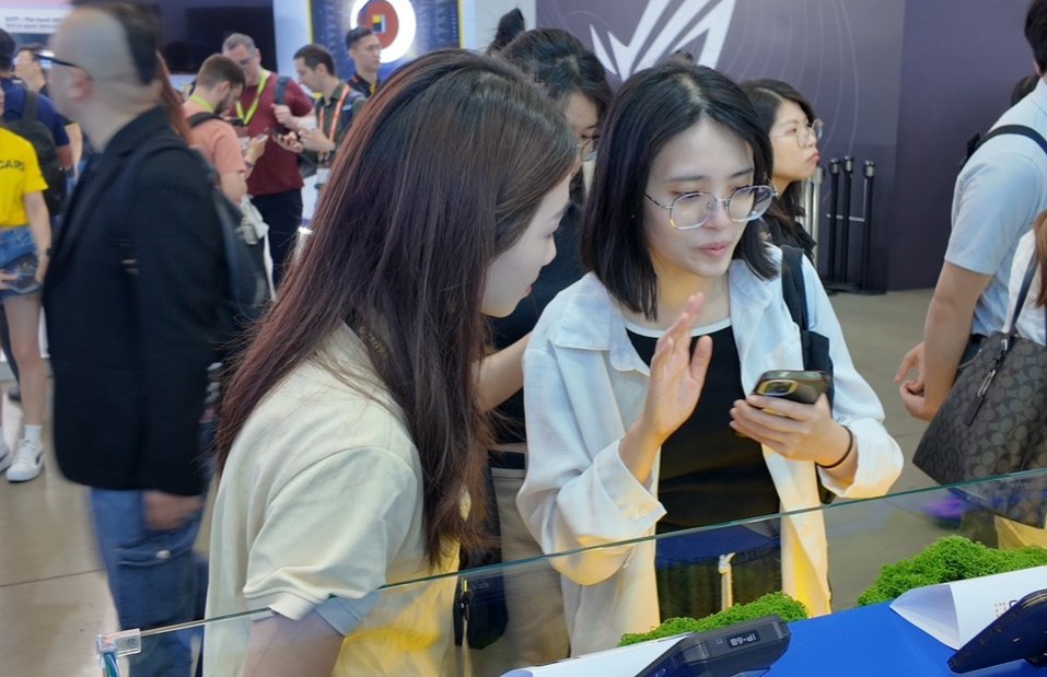 theonerugged's tweet photo. Day 2 at #COMPUTEX2026 and the energy is incredible! 💥 
Our booth (M0419a) has been packed with non-stop meetings and great conversations. 
Check out these live shots of our latest rugged devices in action! 📸
#ONERugged #RuggedComputing #TechUpdate #Taipei https://t.co/k24KrfnW4X