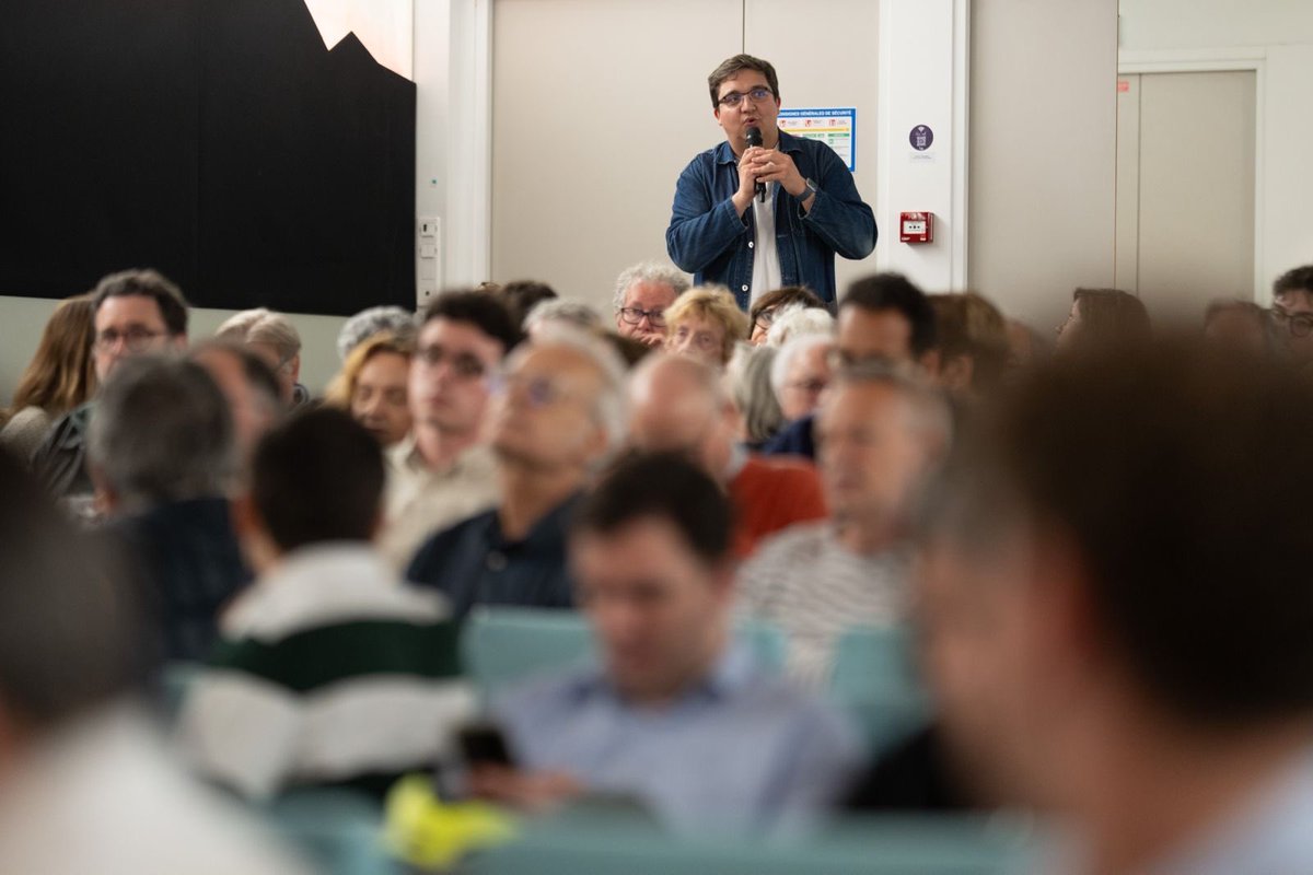 glaval's tweet photo. Très belle assemblée générale du @ps_paris hier soir consacrée au projet du @partisocialiste.

Un immense bravo et merci renouvelés @YvainBourgeat pour la coordination de nos travaux et la compilation des plus de 400 amendements travaillés par les militant-es 🌹

#ProjetPS https://t.co/R5XYxENTfj