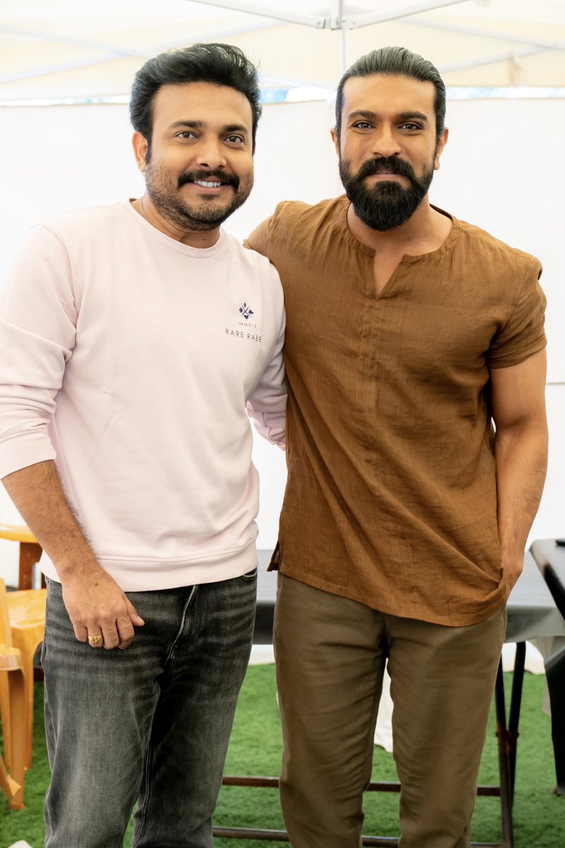 getupsrinu3's tweet photo. Wishing all the very best to the great and positive human being #megapowerstar @AlwaysRamCharan sir😍💐Your dedication and commitment towards Peddi are truly inspiring sir 💪Wishing you tremendous success, and I sincerely hope the film becomes a sure shot blockbuster🔥🔥

Also, my heartfelt best wishes to our beloved and immensely talented writer and director @BuchiBabuSana garu😍💐
May your hard work and vision be rewarded with great success💐💐💐
#PEDDI