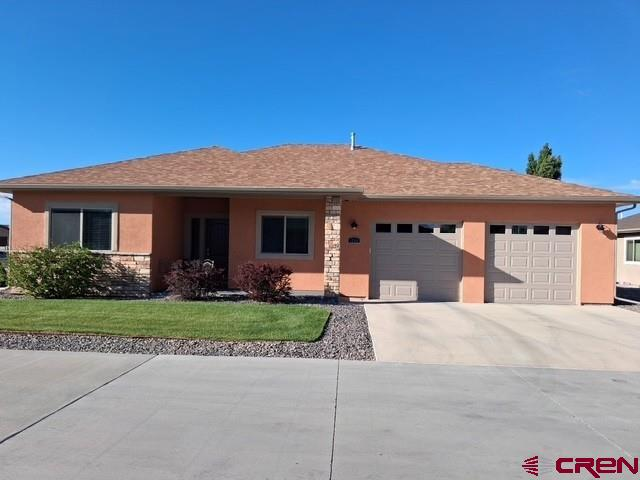 todd_realty's tweet photo. No spot in Montrose is better than Peppertree!  This perfect community is right in the middle of everything--yet set back just enough to have a beautiful, quiet neighborhood.  Excellent access to hiking and biking paths!  This home's like new!  519K
View Listings https://t.co/wCwc3GqoDl
