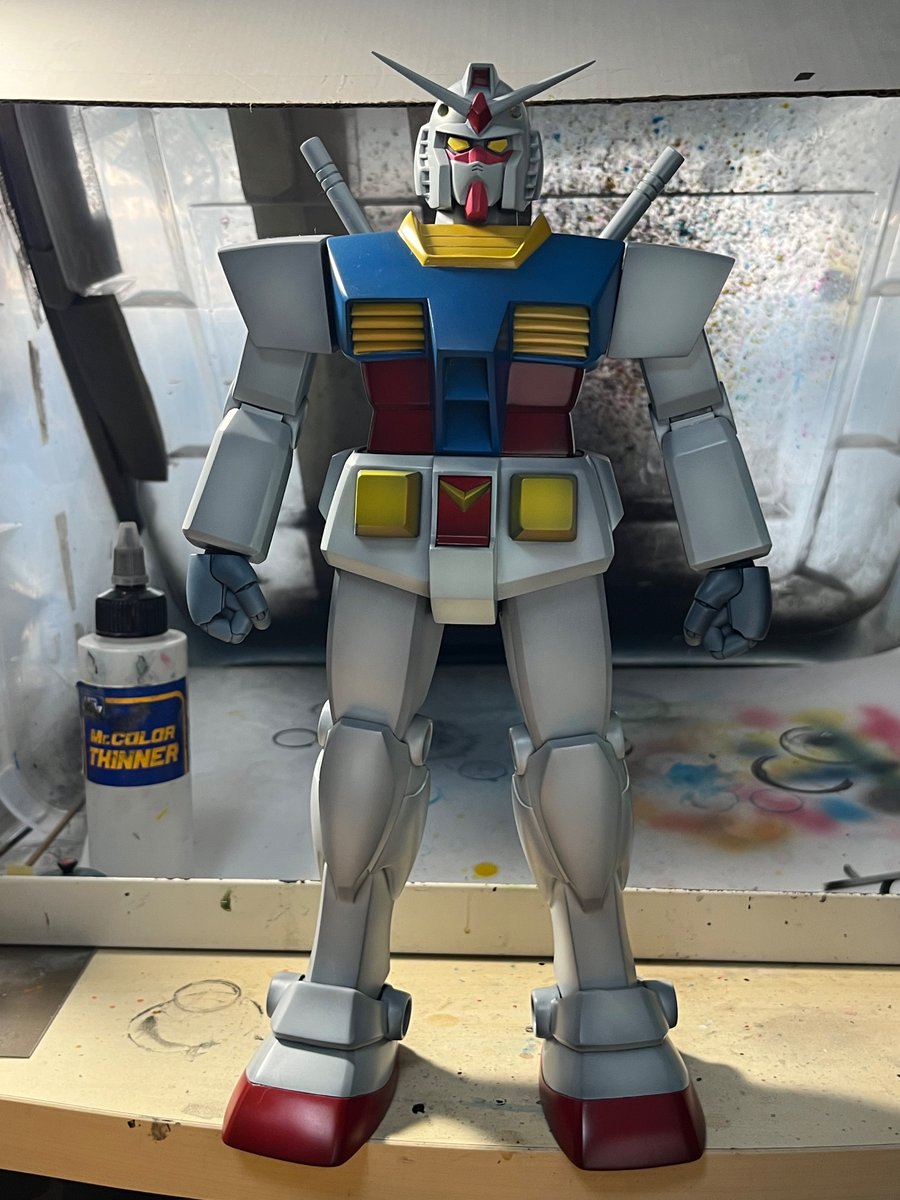 3104_sato's tweet photo. 1/60 ガンダム、何とか間に合いそうです😅 最近、余裕なくてあまり呟いてませんでしたが…ザ・アニメージが盛り上がってきてたので、バイソンで参加させていただきます！！😊 あとはショボい感じの武器も作らねば〜っ！！

#旧キット万博2
#インチキプラモ同好会 https://t.co/Z3qMfi4V4W