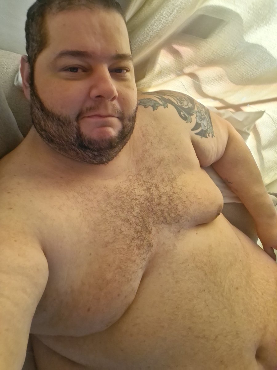 ThidusBR's tweet photo. Apesar da cara de sono, hoje to me sentindo um gostoso kkkkk
#bears #bear #chaser #chaserforbear #chubbie #oso #gordo #gordinho #urso #ursos https://t.co/DvIfcB1WUh
