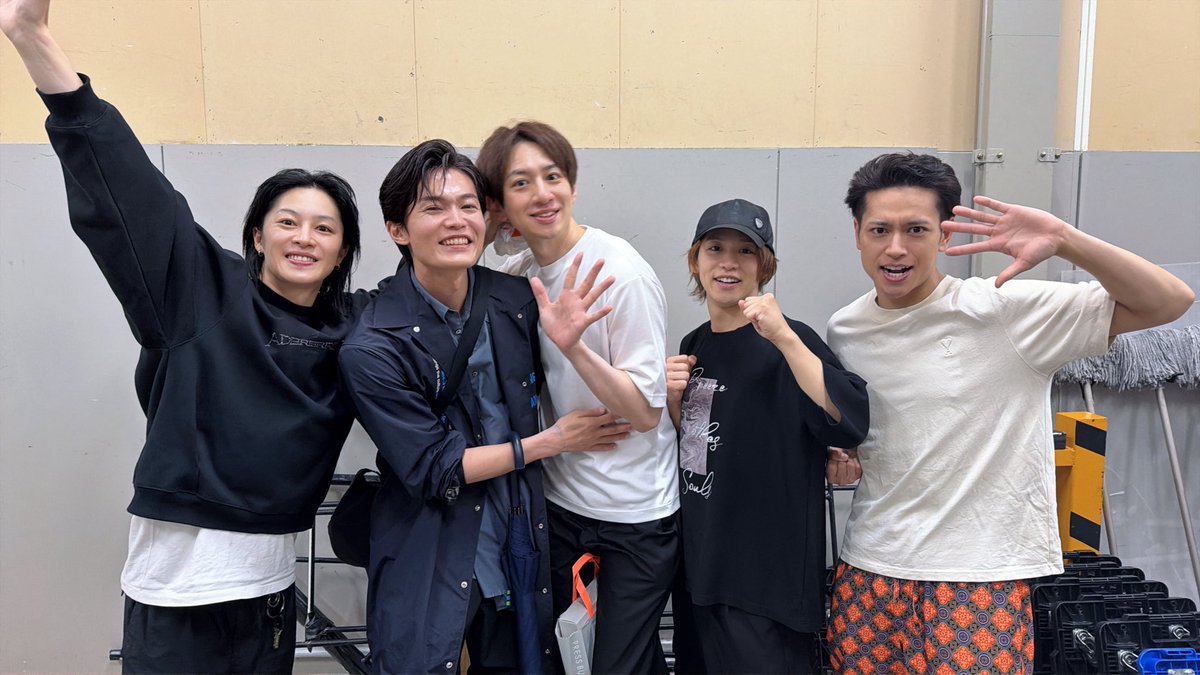 macoto20580065's tweet photo. 11日目🥅

本日もご来場ありがとうございました☺︎

天候の影響もありましたが、舞台を止めずにお届け出来て安心しています。
もしかしたら今日観劇が叶わなかった方もいたかもしれません。
必ずまた会える日を楽しみにしています。

そして、たくさんの仲間が観に来てくれました😎
嬉しいぜ✌︎

明日もよろしくお願いします！！
#忍ミュ