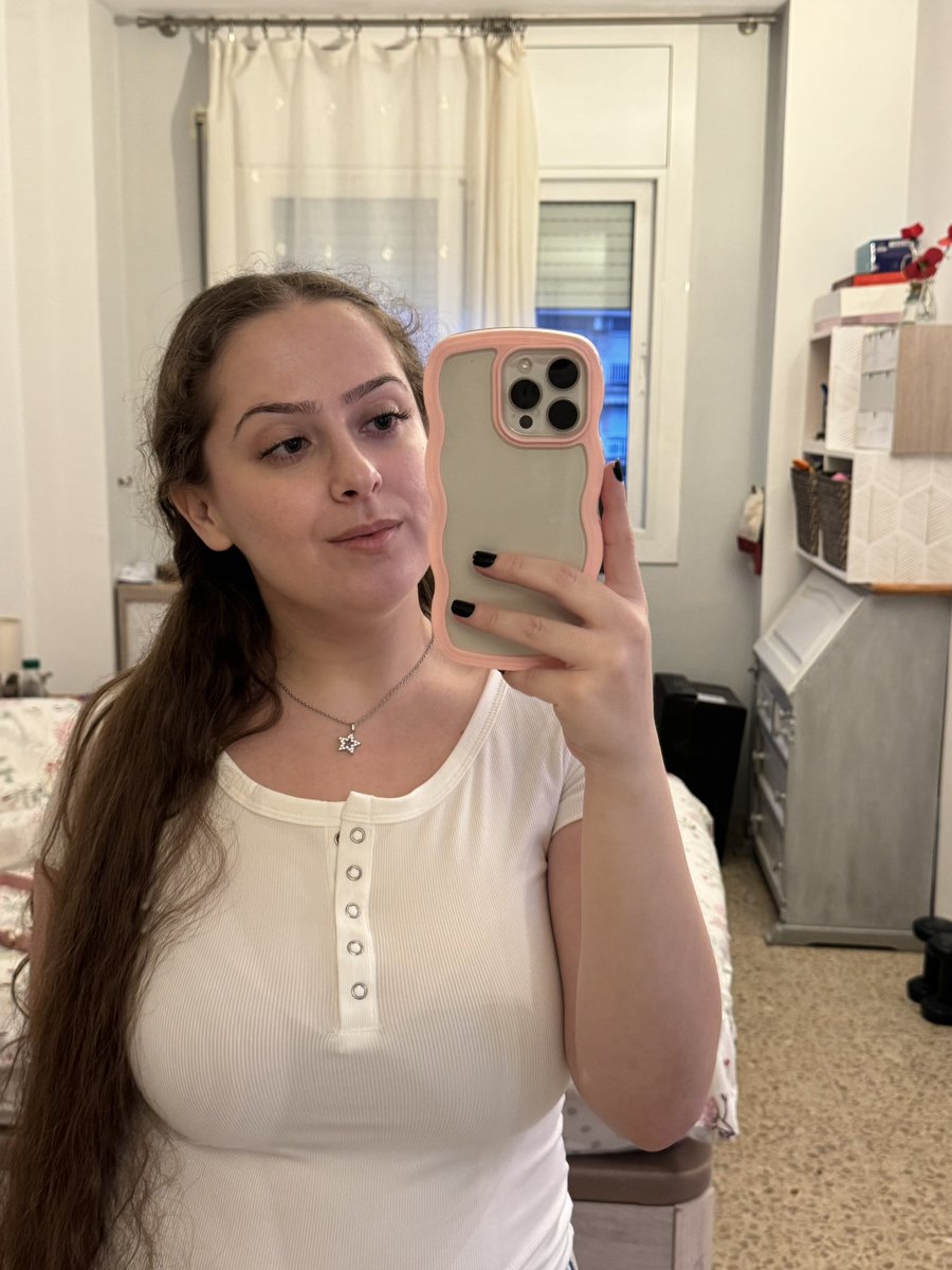 wildestamy's tweet photo. i’m new to #booktwt and i’m looking for moots ♡

౨ৎ 23 ; she/her
❥ fiction, nonfiction, dark romance, trauma, social justice 🍉. Literally into anything
❥ Elden Ring, Sims, dead by daylight, tomodachi and animal crossing
 ౨ৎ photography, art &amp; flowers https://t.co/qmUYZ7pF8t