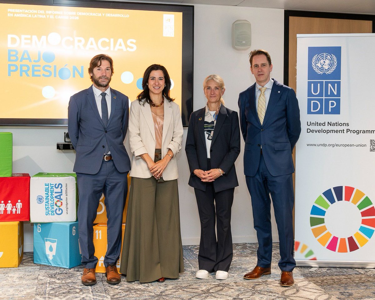 camillabruckner's tweet photo. A productive day in Brussels with @PNUDLAC Director @MichMuschett.

We held rich discussions with LAC Ambassadors on our newly launched #DemocraciesUnderPressure report, followed by strategic exchanges with the EU on our cooperation in the region. https://t.co/imtDqvRVLM