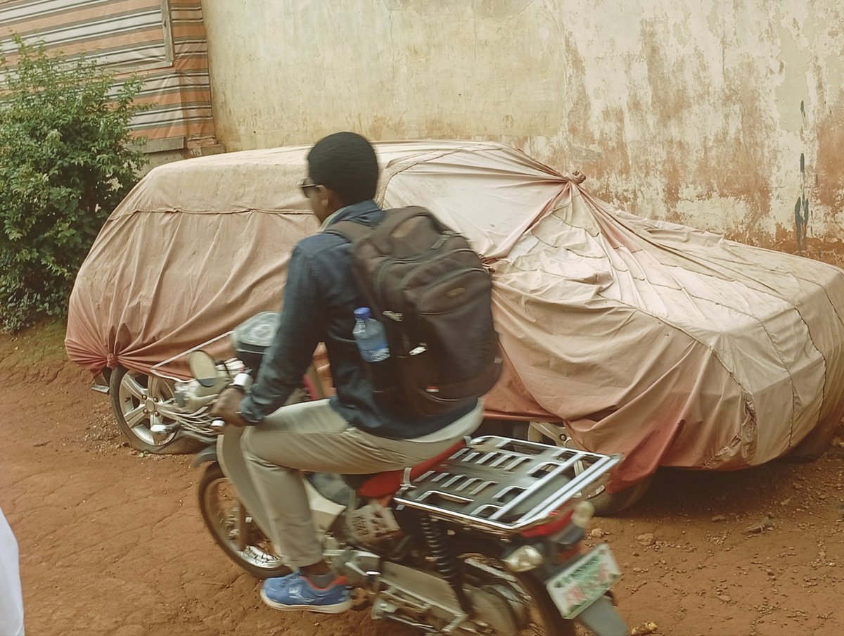 bubebarrywhyte3's tweet photo. postcards from the day before. 

Nsukka [2026]. https://t.co/ge3rh8NizU
