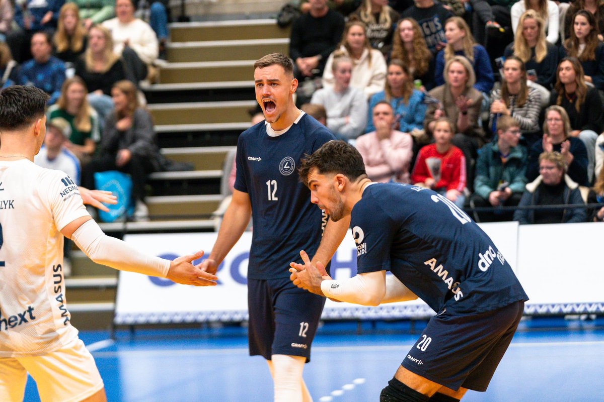 VCGREENYARDMsk's tweet photo. 🆕 Tieme de Jong joins GREENYARD Maaseik!
The 24-year-old Dutch setter arrives from Lycurgus Groningen after building experience in the Netherlands, Germany and Italy.
#vcgreenyardmsk #ourclub https://t.co/W1WXpNaFX0