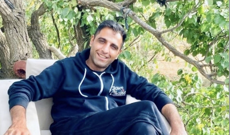 arminarefi's tweet photo. PENDU. Le manifestant iranien Fathollah Avari a été exécuté en #Iran pour le meurtre d'un policier le 8 janvier 2026 à Hamedan, dans l'ouest du pays, a annoncé mercredi 3 juin 2026 l'Autorité judiciaire, alors que les ONG dénoncent des « aveux » extorqués sous la contrainte.   

« La peine de mort a été appliquée pour Fathollah Avari, qui avait tué un commandant de police lors des manifestations de janvier à Hamedan », a déclaré mercredi Mizan, l'agence de presse du pouvoir judiciaire de la République islamique.   

La télévision d'État avait diffusé le 19 janvier 2026 les « aveux » de ce manifestant de 42 ans dans lesquels il affirmait avoir participé aux manifestations de janvier 2026 et avoir poignardé un policier. Des « confessions» obtenues sous la contrainte, selon l'ONG des droits de l'homme @IHRights, basée en Norvège.

Au moins 18 personnes ont été exécutées en Iran en lien avec les manifestations de janvier 2026 depuis le 19 mars dernier, selon cette même ONG.
https://t.co/r9eWPIr0a5