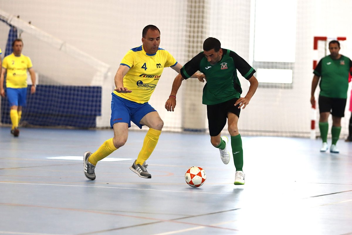 Asprosub's tweet photo. ⚽🌍 El deporte une fronteras. Un equipo de @FPersonas #Zamora participó en la Semana Europea del Fútbol en Bragança 🇵🇹, promoviendo inclusión, igualdad de oportunidades y cooperación entre España y Portugal.
🙌 Gracias a todas las entidades participantes por una jornada de 10😃 https://t.co/40hBA8p3DT