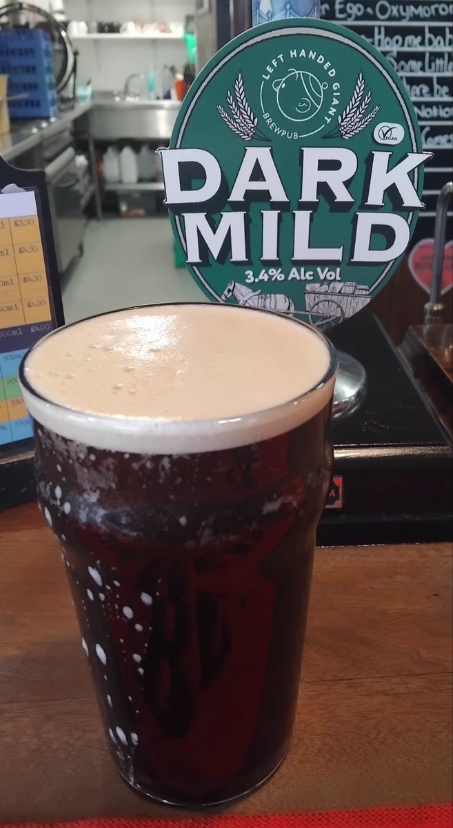 IanJ21289455's tweet photo. Well #MildinMay continues in Derby, with a beer from Bristol.
Left Handed Giant Dark Mild 3,4% - at a mild with modest bitterness. Nice beer.
#Cask #pub #BeerIsBest
Smithfield
Meadow Rd
Derby https://t.co/xFv6f5qMSF