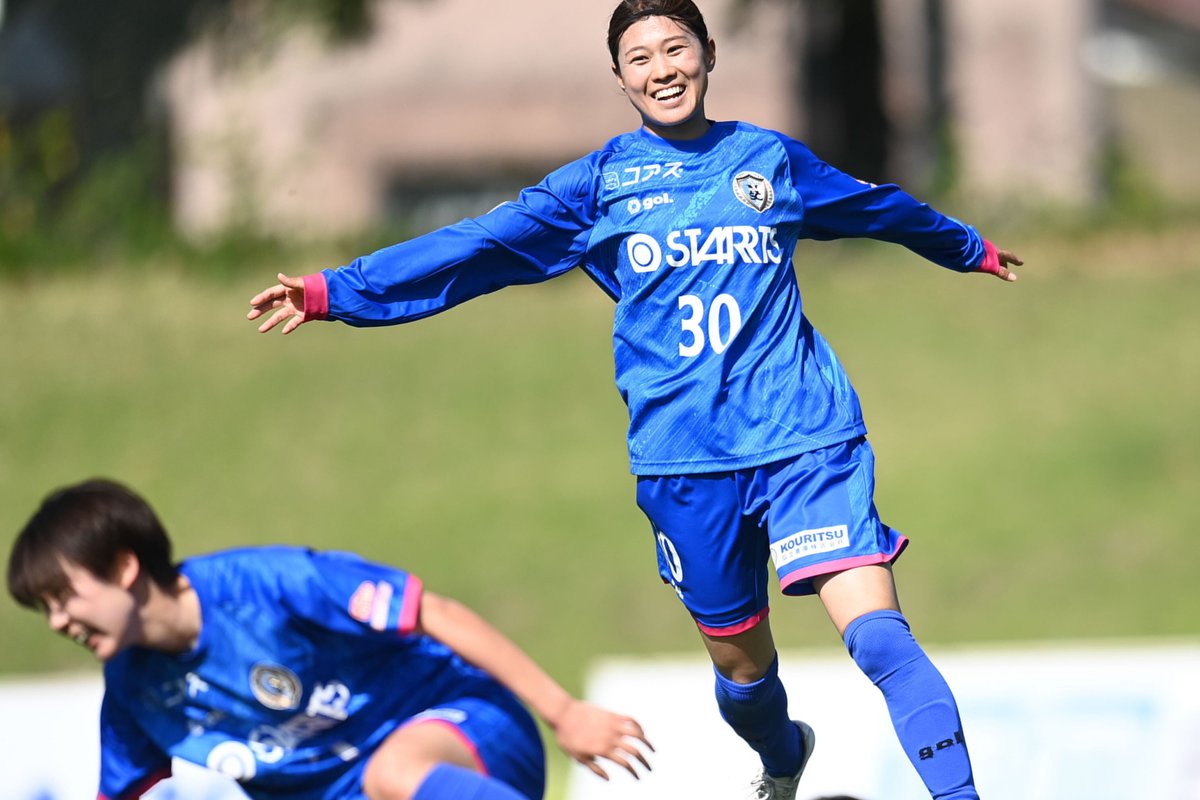 wings_sc's tweet photo. 🪽 MONTHLY WINGS BLOG 🪽
【WINGS通信5月号】葛飾に来て3ヶ月経ちました
by 柴山史菜

みなさん、こんにちは！
南葛SC WINGS 背番号30番の柴山史菜（しばやま ふみな）です。

葛飾に来て、気づけば3ヶ月が経ちました。
最初は知らない街や環境に不安もありましたが、今では少しずつ、この街の温かさを感じながら毎日を過ごしています。

続きは⏬️
https://t.co/EqbPH5wbUs