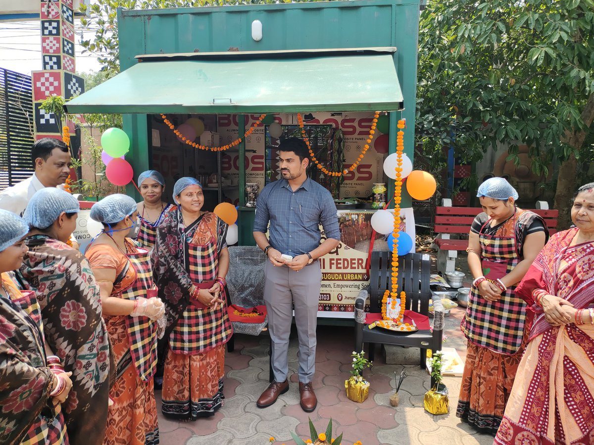 dm_jharsuguda's tweet photo. ଆଜି ସଂସ୍କୃତି ଭବନ ସ୍ଥିତ ଜିଲ୍ଲା ଗ୍ରନ୍ଥାଗାର ପରିସରରେ ଆଜି ‘ସୁଭଦ୍ରା ଶକ୍ତି କାଫେ’ ଆନୁଷ୍ଠାନିକ ଭାବେ ଉଦଘାଟିତ ହୋଇଯାଇଛି। ଝାରସୁଗୁଡ଼ା ଜିଲ୍ଲାପାଳ ଶ୍ରୀ କୁଣାଲ ମୋତିରାମ ଚହ୍ବାଣ ମୁଖ୍ୟ ଅତିଥି ଭାବେ ଯୋଗଦେଇ ଏହି କାଫେର ଉଦଘାଟନ କରିଛନ୍ତି। https://t.co/lPRbBkjwU9