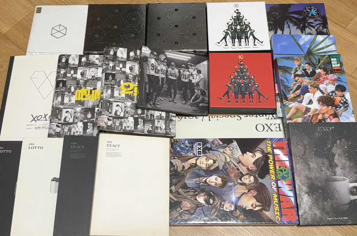 __0408__12's tweet photo. 엑소 개봉 앨범 일괄 양도

64장 (포카x) 일괄 택포 140,000

64 apened albums (potocard❌)
all 140,000 individually ❌

wts sell 수호 찬열 디오 경수 카이 세훈 백현 시우민 슈퍼엠 첸백시 exo superm album suho chanyeol dokyungsoo kai sehun baekhyun xiumin goods https://t.co/pUVjKPapES