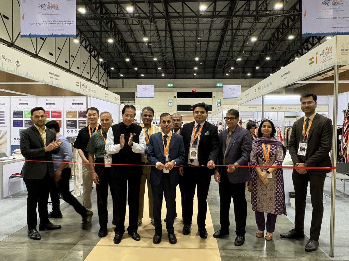 IndiainThailand's tweet photo. Ambassador attended the opening ceremony of the 2nd Edition of Asia Sourcing Show(Textile and Apparel) 2026, being held in Bangkok from 3-5 June.

Ambassador also inaugurated the India Pavilion and interacted with the participating Indian Companies. Around 30 Indian companies from apparel, dye and chemical sector, supported by Federation of Indian Export Organisation(FIEO) and by Noida Apparel Export Promotion Council(NAEC), are showcasing their diverse range of products at the Show.

From yarns, fabrics, dyes & chemicals to apparel manufacturing, OEM, and sustainable innovations - the 2nd Asia sourcing show presents the complete textile and apparel value chain in one integrated sourcing marketplace.

เอกอัครราชทูตอินเดียได้เข้าร่วมพิธีเปิดงาน Asia Sourcing Show (Textile and Apparel) 2026 ครั้งที่ 2 ซึ่งจัดขึ้น ณ กรุงเทพมหานคร ระหว่างวันที่ 3-5 มิถุนายน 2569

ในโอกาสดังกล่าว ท่านทูตได้เป็นประธานในการเปิดอินเดียพาวิเลียน และพบปะกับบริษัทอินเดียที่เข้าร่วมงาน โดยมีบริษัทจากอินเดียประมาณ 30 แห่ง ในภาคอุตสาหกรรมเครื่องนุ่งห่ม สีย้อม และเคมีภัณฑ์ เข้าร่วมจัดแสดงสินค้า ภายใต้การสนับสนุนของ Federation of Indian Export Organisations (FIEO) และ Noida Apparel Export Cluster (NAEC) เพื่อนำเสนอผลิตภัณฑ์ที่หลากหลายแก่ผู้เข้าร่วมงาน

ตั้งแต่เส้นด้าย ผืนผ้า สีย้อมและเคมีภัณฑ์ ไปจนถึงการผลิตเครื่องนุ่งห่ม การผลิตภายใต้แบรนด์ของผู้ว่าจ้าง และนวัตกรรมด้านความยั่งยืน งาน Asia Sourcing Show ครั้งที่ 2 ได้นำเสนอห่วงโซ่มูลค่าของอุตสาหกรรมสิ่งทอและเครื่องนุ่งห่มอย่างครบวงจร ภายใต้แพลตฟอร์มการจัดหาสินค้าแบบบูรณาการแห่งเดียวในภูมิภาค
