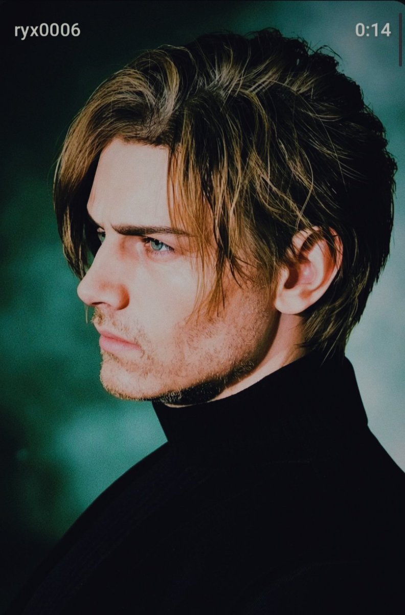 mozzamorales's tweet photo. Just found a story Law of Attraction on ao3 and cant believe this pic is perfectly match for professor kennedy 😌 credit to the owner https://t.co/h8JTfWsMeS