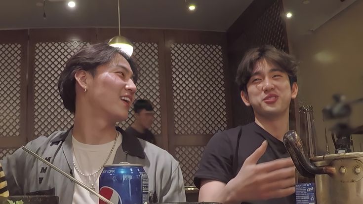 Dailyjjproject's tweet photo. https://t.co/MUoWIAC49l