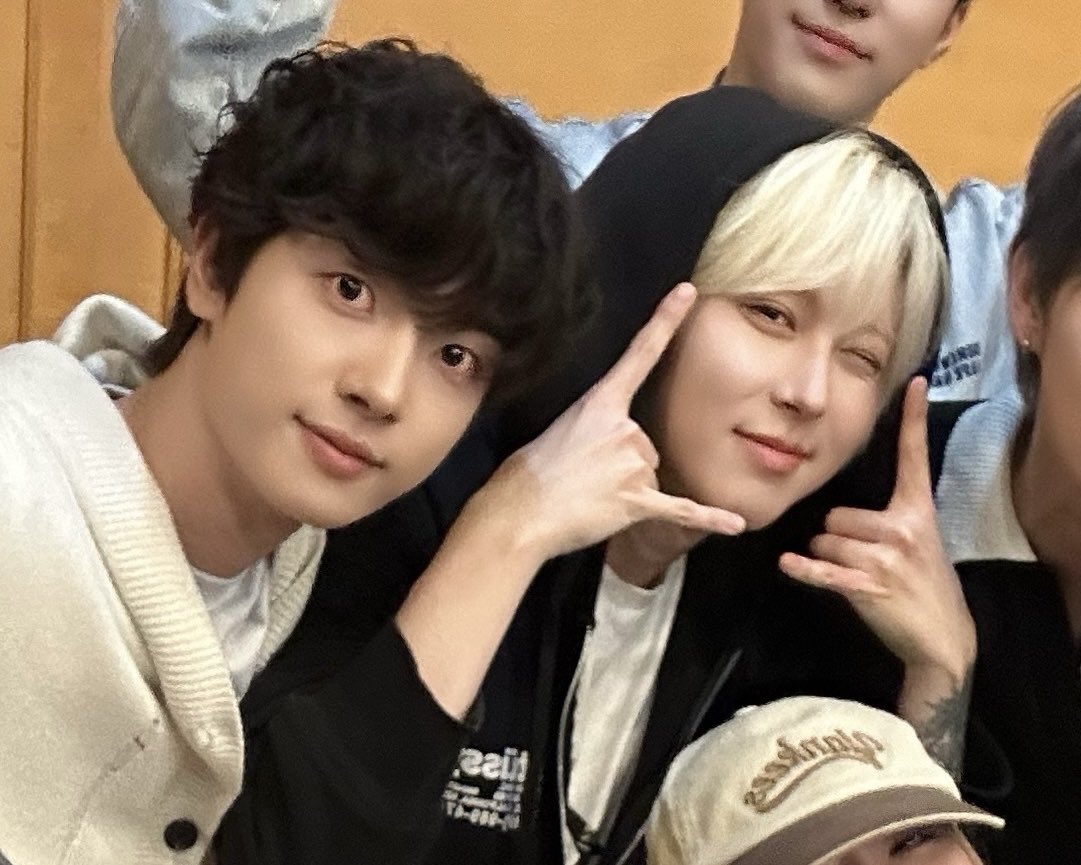 o8oxo_0's tweet photo. https://t.co/2J5tGVb9tN