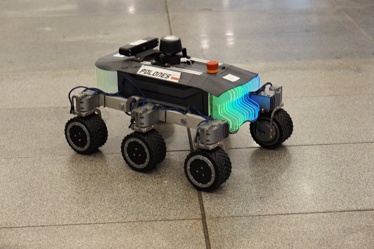 RoboDoupe's tweet photo. Roboti míří do Pragovky! Už tuto neděli se od 10h uskuteční 21. ročník Robotického dne. A tentokrát – po mnoha letech nově – v bývalé Pragovce. Do 9 soutěží je přihlášeno přes 100 robotů ze 6 zemí, které doprovodí přes 200 soutěžících. Vstup volný😉https://t.co/Z0QjPkDZSc https://t.co/vlUFjODKrB