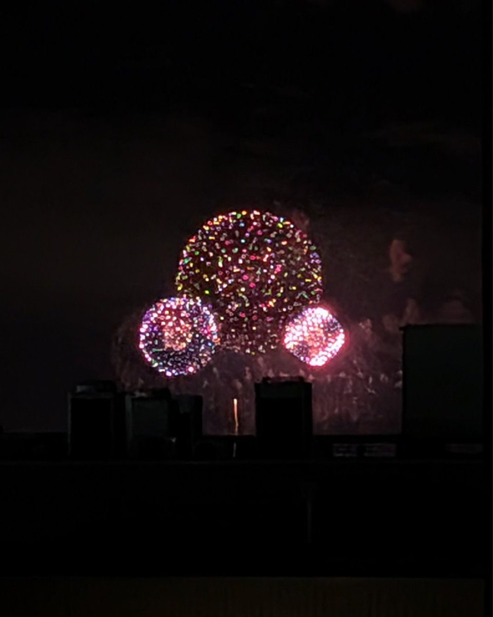 noazocs's tweet photo. 余談ですが、今日は京都芸術花火でした。教室から見えた花火の写真も一緒に投稿します✨

https://t.co/n377sMngDi
#プログラミング #松井山手 #京田辺 #noazocs https://t.co/WHQg3gX1Wv