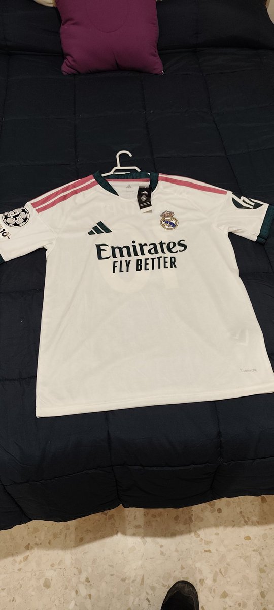 BartOnFire's tweet photo. Un año más tengo la nueva equipación del #RealMadrid de esta temporada 26/27 😍😍 https://t.co/1PO13pfZYA