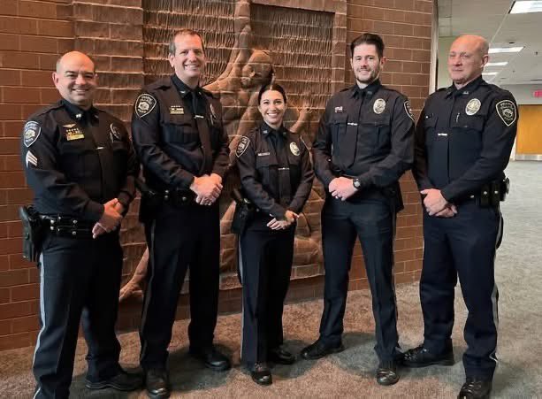 CopTalkLIVE's tweet photo. Prairie Village Police Department another department who, for whatever reason, decided to hire the smallest possible female to do a job that will always require her to have the help from male back up officers. 

"I was in great fear for my safety" coming to your police department, soon!