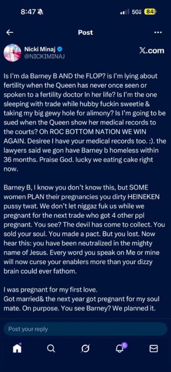 iAMKINGBEECH's tweet photo. I still stand on the opinion that this was Nicki Minaj’s NASTIEST read last year. I truly GAGGGGGGGEDDDDD🔥😮‍💨🥊🤣 https://t.co/UPEjZB0e1I