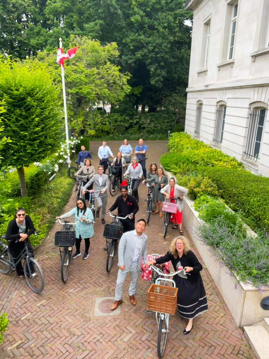 CanEmbNL's tweet photo. Happy #WorldBicycleDay🌍

In 🇳🇱, cycling is a way of life. #FietsGeluk = joy, freedom &amp; wellbeing through biking. @CanEmbNL embraces this vision and support smart mobility:

✅ Bike shelters (incl. solar)
✅ Shared bikes
✅ Cycling to meetings

Healthy people, cleaner cities♻️ https://t.co/OoKWkLFiGG