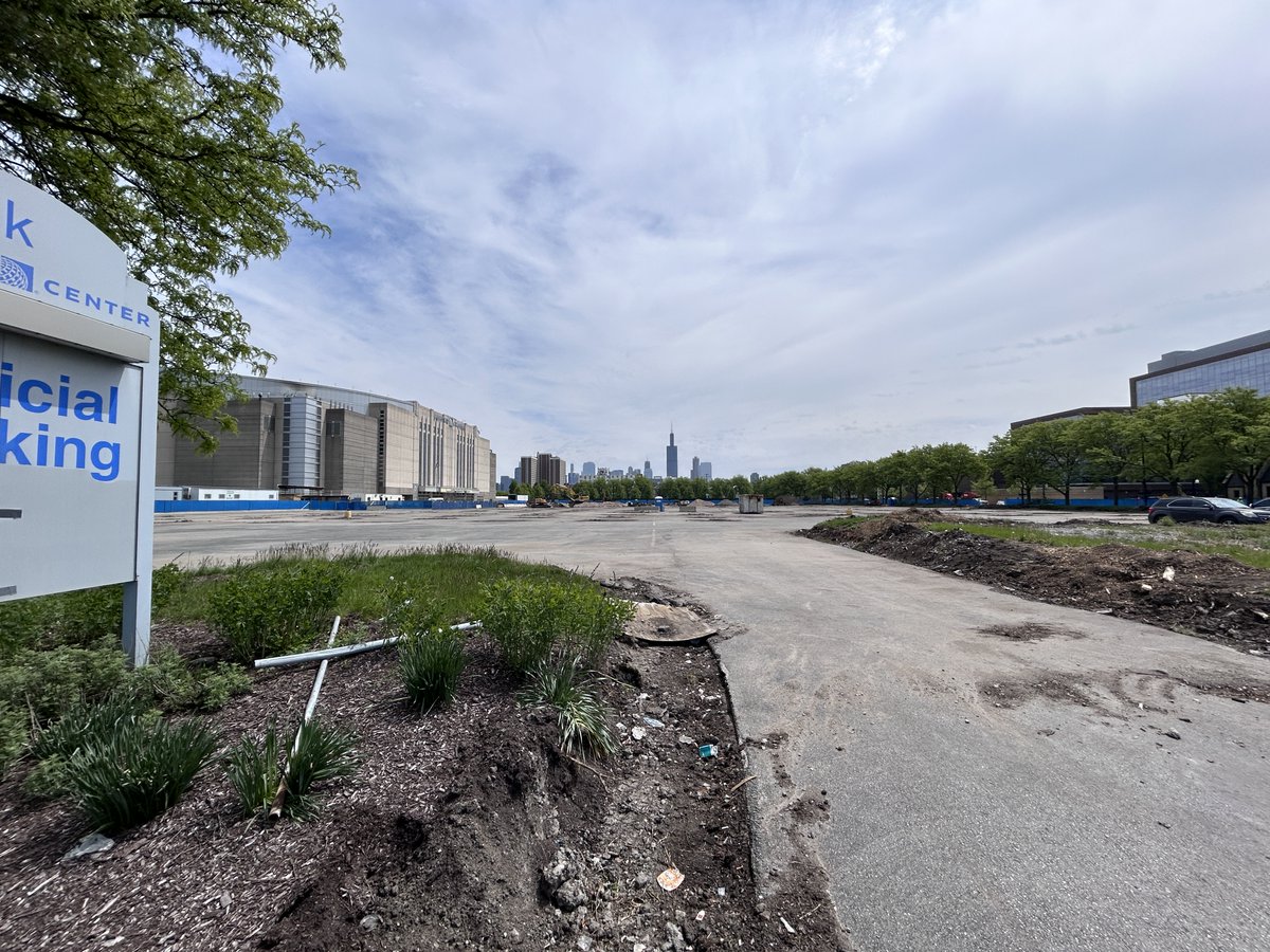 BuildingChi's tweet photo. Also yesterday, caissons permitted for the music hall at the 1901 Project at the United Center. It goes nearish the corner of Adams and Damen, just south of the parking structure under construction now. https://t.co/wdRw9ReDBP