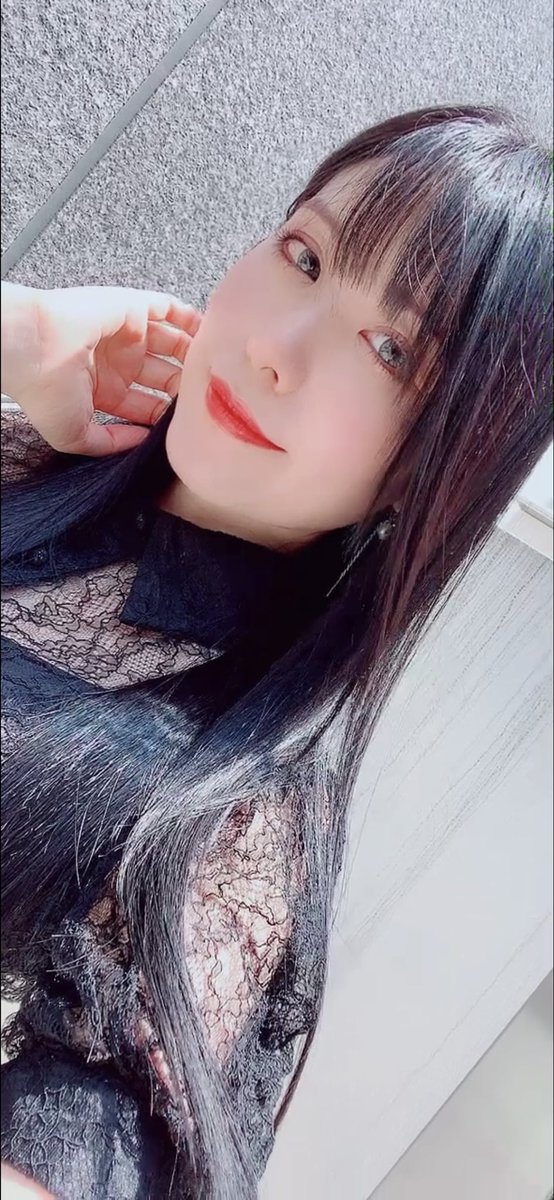 9426Ai's tweet photo. たまには溜まった自撮りでも上げましょうかねって漁ってたら全然自撮りなかったです🥺
盛れないんです
これが老いです
昔の写真上げとくね…
せめて月1くらいはSNS動かしましょうねって目標がねインスタに関しては今年ストーリーすら上げてなかった…笑
あの…頑張りますね…笑 https://t.co/RvhkhxprJc