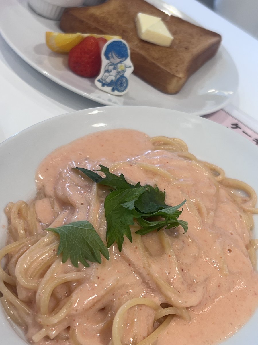 1MeMeLM's tweet photo. すみません、私見た目の3倍は食う甘党のバケモノなのですが、スイパラなどのフードコラボがめちゃくちゃ得意でして、深刻な胃袋不足みたいな女性はいませんか？(どなたかFGOスイパラと海の家コラボに行きませんか？という意味です)

1度にこれくらいは食べるので割と役に立てると思うんですけど……❣️ https://t.co/kadR3F3HTP