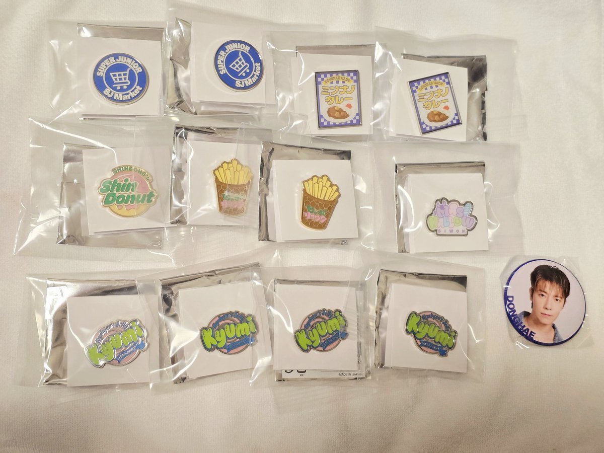 ammya_7's tweet photo. SJMarket　SJマーケット　交換
SUPER JUNIOR　スジュ トレカ ランダム ピンバッチ トイ

求　同種 ウニョク 
譲　オール シンドン ドンヘ シウォン リョウク キュヒョン
　　ランダムトイ ドンヘ 缶バッチ

郵送希望
キュヒョンペンミ手渡し
都内手渡し検討
よろしくお願いいたします。 https://t.co/73TZbr7lRa