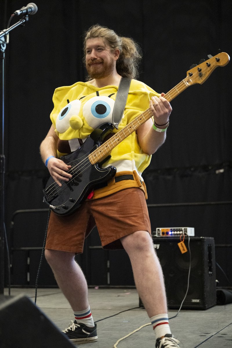 comconliverpool's tweet photo. I'm a Goofy Goober ROCK!  🤘

Only at Comic Con Liverpool will you see Spongebob Squarepants shredding it and blowing the crowd away! 

📷 Phil Halliwell https://t.co/aw9ElslhjI
