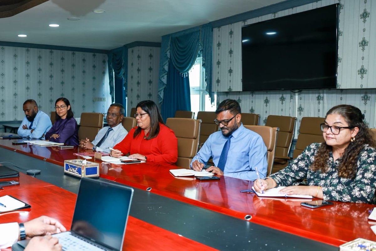 MoHmv's tweet photo. Minister @geelaali met with representatives from ADK Hospital and Tree Top Hospital to discuss healthcare services and ongoing collaboration in the health sector. https://t.co/nA0ABdrMbo