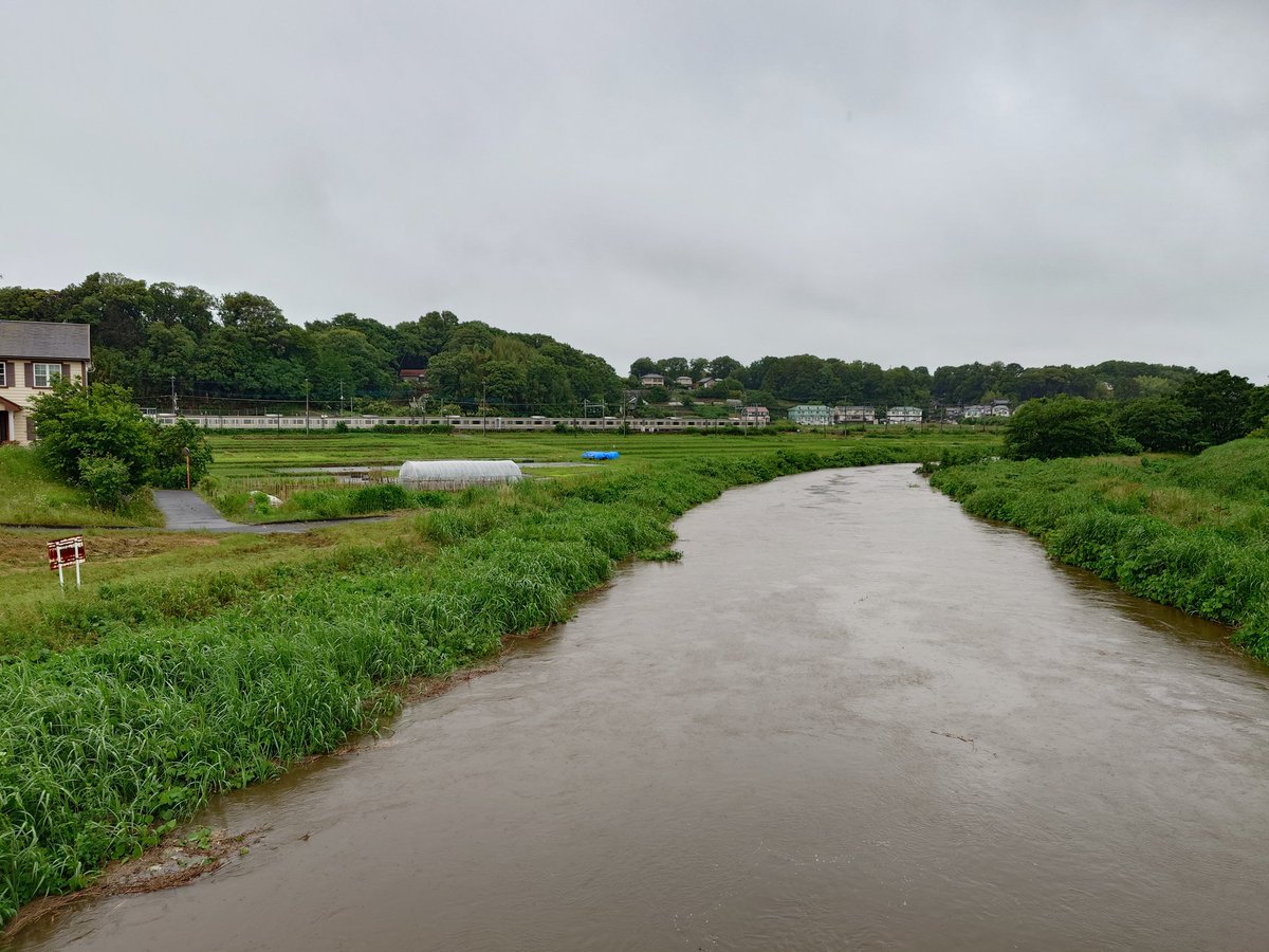 Pam_yamazaki's tweet photo. 文巻橋モニター
2026.6.3

台風による急な河川の水位上昇
こわ

#佐倉市
#四街道市
#文巻橋
#文巻橋モニター
#鹿島川 https://t.co/hcIb3mPWyc