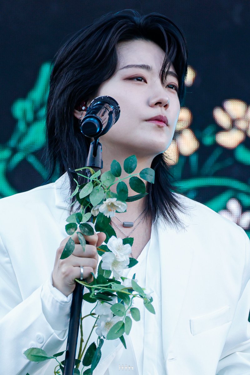 TOUChhm_'s tweet photo. 260530 뷰티풀민트라이프

🌿🍀

#터치드 #윤민 https://t.co/eKFcf5HnPy