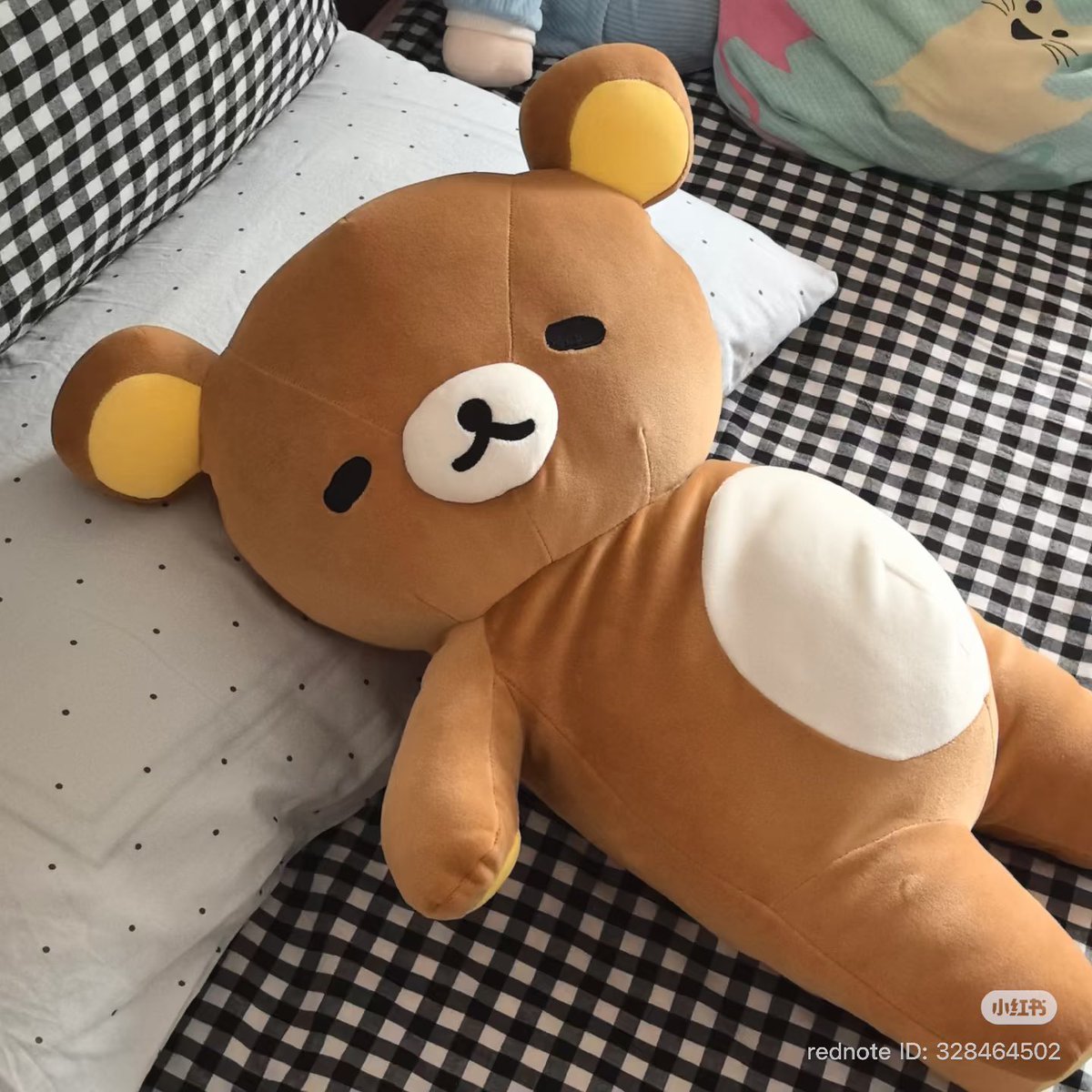 kimyeo_'s tweet photo. 리락쿠마 인형 중에 제일 갖고 싶은 거 :
잠자는 리락쿠마 … 침대에 두고 싶다 🛏️💤 https://t.co/6xJcmUUnAN