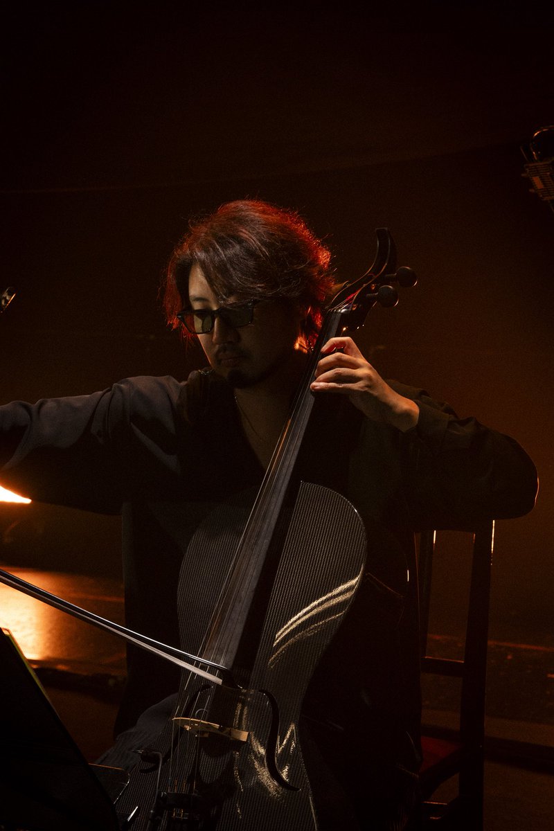 GOSHU27's tweet photo. #kohjiya 

『THE KIDS NEVER MET SHOW』
@武道館2Days 

❤️‍🔥🎻🔥

杏ちゃん@apriponz ストリングスにて🎻 https://t.co/wEtQOn774w