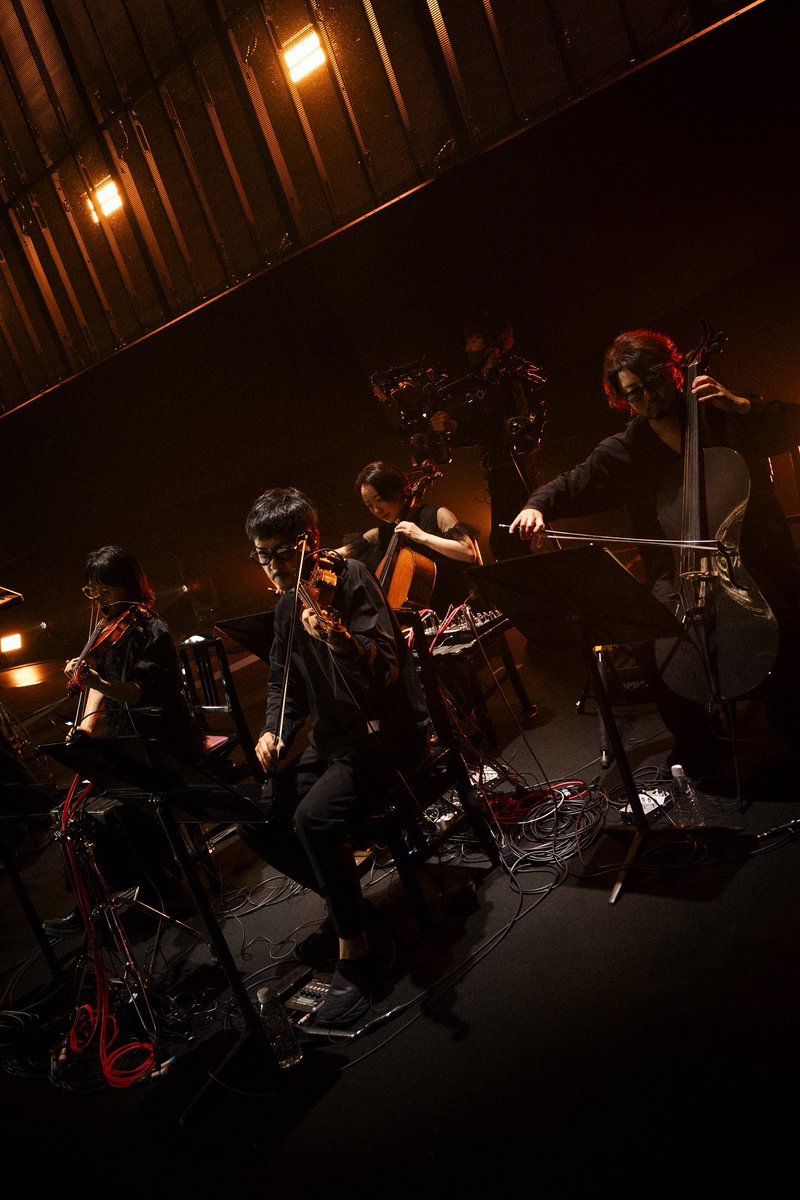 GOSHU27's tweet photo. #kohjiya 

『THE KIDS NEVER MET SHOW』
@武道館2Days 

❤️‍🔥🎻🔥

杏ちゃん@apriponz ストリングスにて🎻 https://t.co/wEtQOn774w