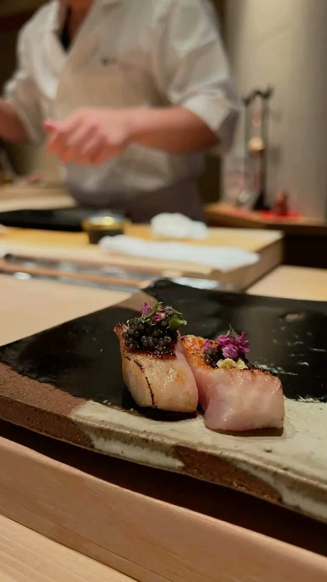 accavell's tweet photo. ㅤ
Akhirnya kesampaian makan omakase.
ㅤ https://t.co/i55aORX6dI