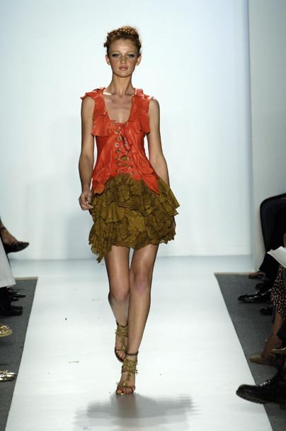 solliuv's tweet photo. venexiana spring 2006 https://t.co/Jn06DGCppR