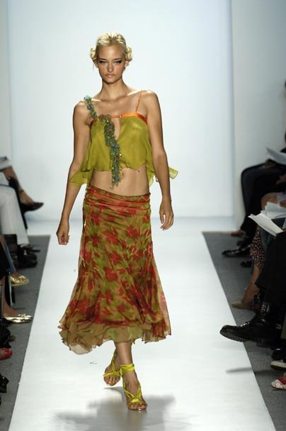 solliuv's tweet photo. venexiana spring 2006 https://t.co/Jn06DGCppR