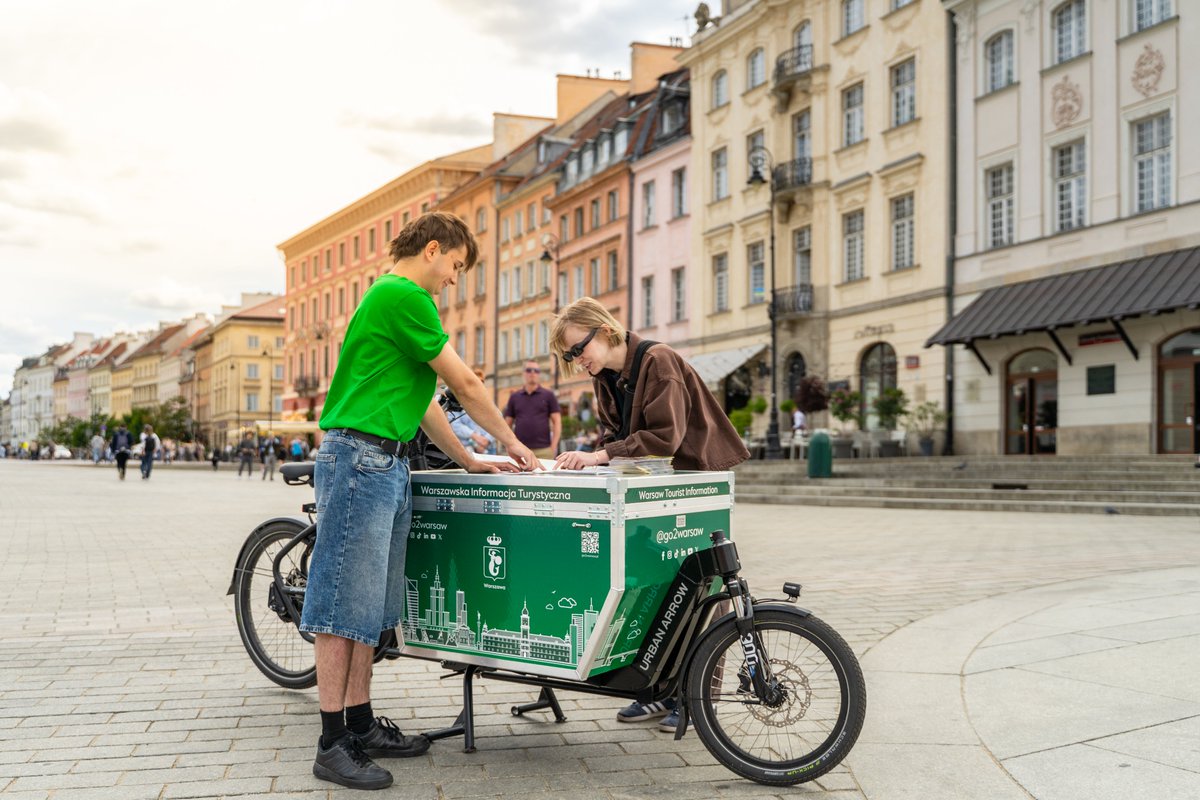 Go2Warsaw's tweet photo. 🚲 Happy World Bicycle Day! 🚲 

Celebrate by exploring Warsaw on two wheels! From riverside paths to forest trails, there's a perfect route for everyone. 
Discover top bike trips in and around Warsaw 👉 https://t.co/XmUOuL6t90 

📸Photos: Łukasz Kopeć, Maciej Deperas #DiscoverWarsaw #WorldBicycleDay