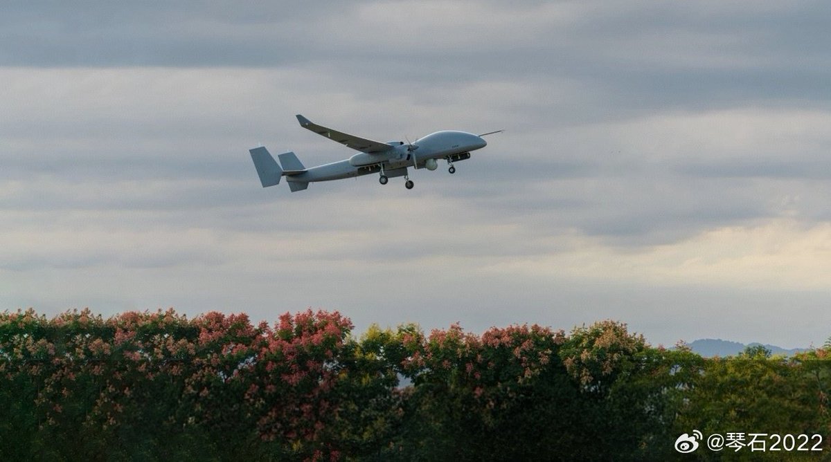 RupprechtDeino's tweet photo. Apparently yet another larger twin-engined UAV - if I'm not mistaken from Chengdu (Chengdu Zongheng Automation Technology Co., Ltd.) made its maiden flight ... 

(Via @琴石2022) https://t.co/yGRkBUT2ch