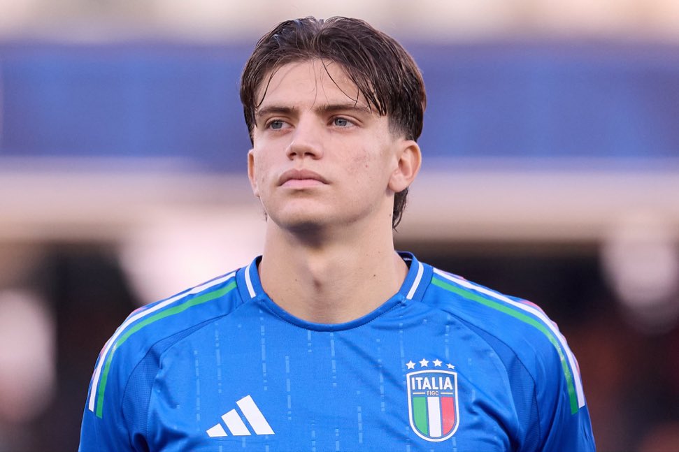 FCIM_World's tweet photo. ميدياست:

"إنتر مستعجل لحسم باليسترا ويعتمد على رغبة اللاعب في القدوم.أتالانتا متمسكة بـ50 مليون، والنيراتزوري يريد إدخال لاعب في الصفقة لتخفيض المبلغ. مانشستر سيتي ونيوكاسل في الخلفية"⚫️🔵 https://t.co/1VmyRqQZjI