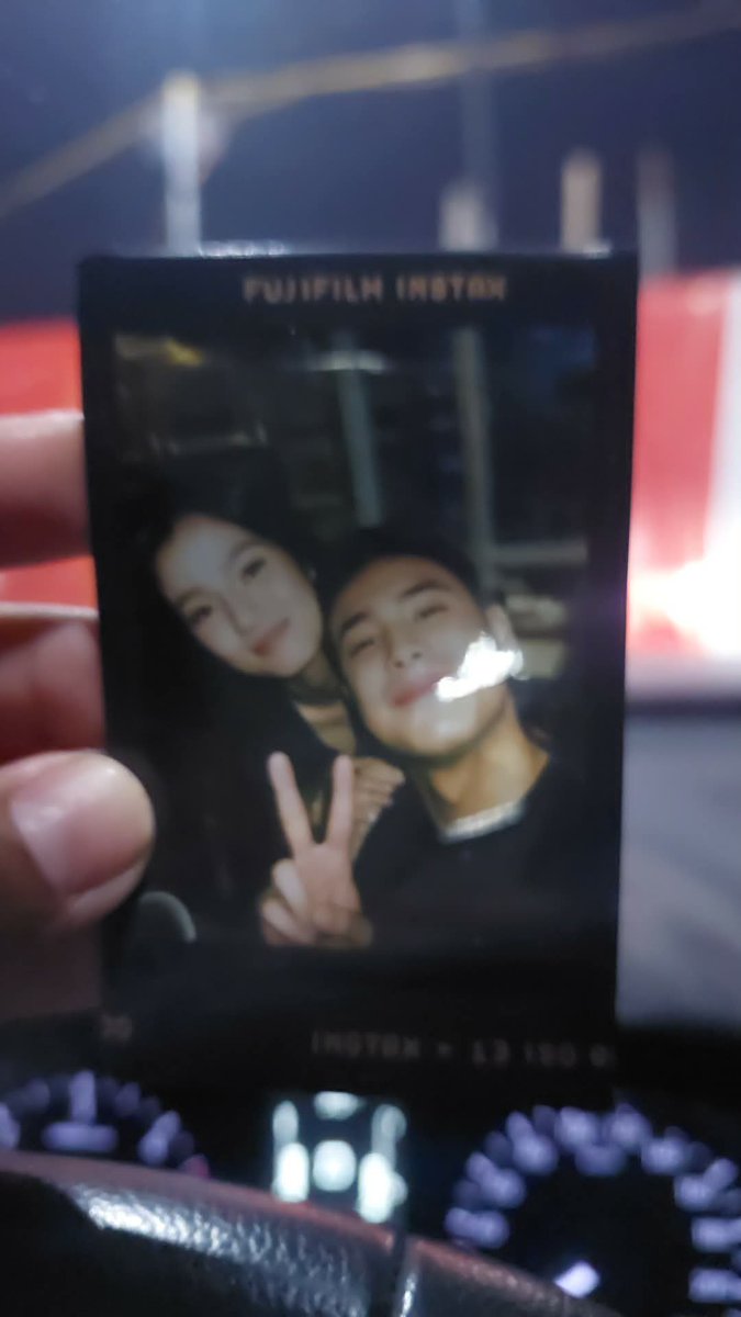 vitamindeebee's tweet photo. we keep this love in photograph💝

#DonBelle https://t.co/KqfZXvnE1m