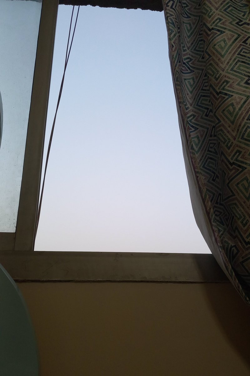_aayad_'s tweet photo. صورت دي من سنتين توثيقا لنفس الشعور
 
نفس الحال تقريبا، ونفس الإحساس اللي بيرجع الأمل شوية https://t.co/3AGNms3pdh