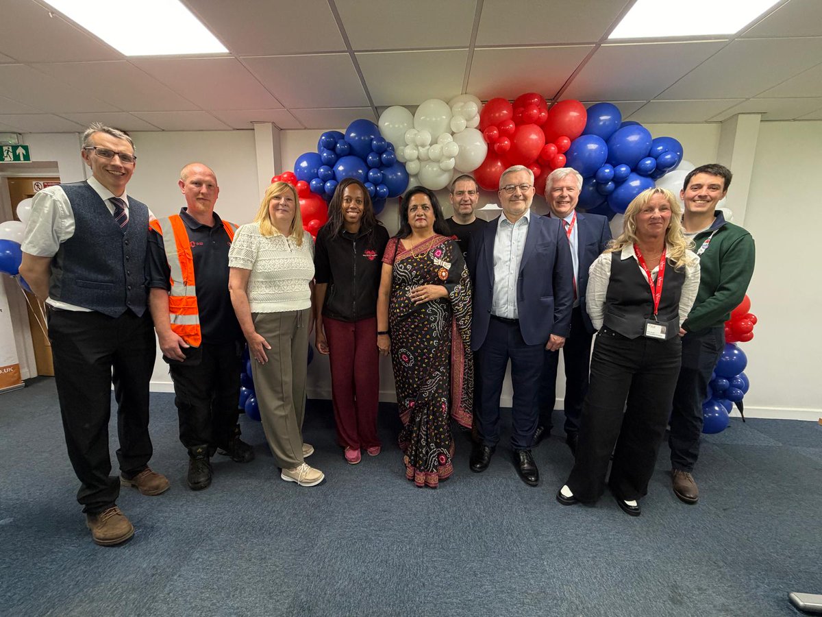 NorthantsLL's tweet photo. Deputy Lieutenant Mrs Neelam Aggarwal-Singh MBE JP was delighted to visit Specialist Fleet Services Ltd during #VolunteersWeek, meeting inspiring volunteers and local charity representatives and celebrating their vital contribution to our community. https://t.co/MMTR4MHHVz